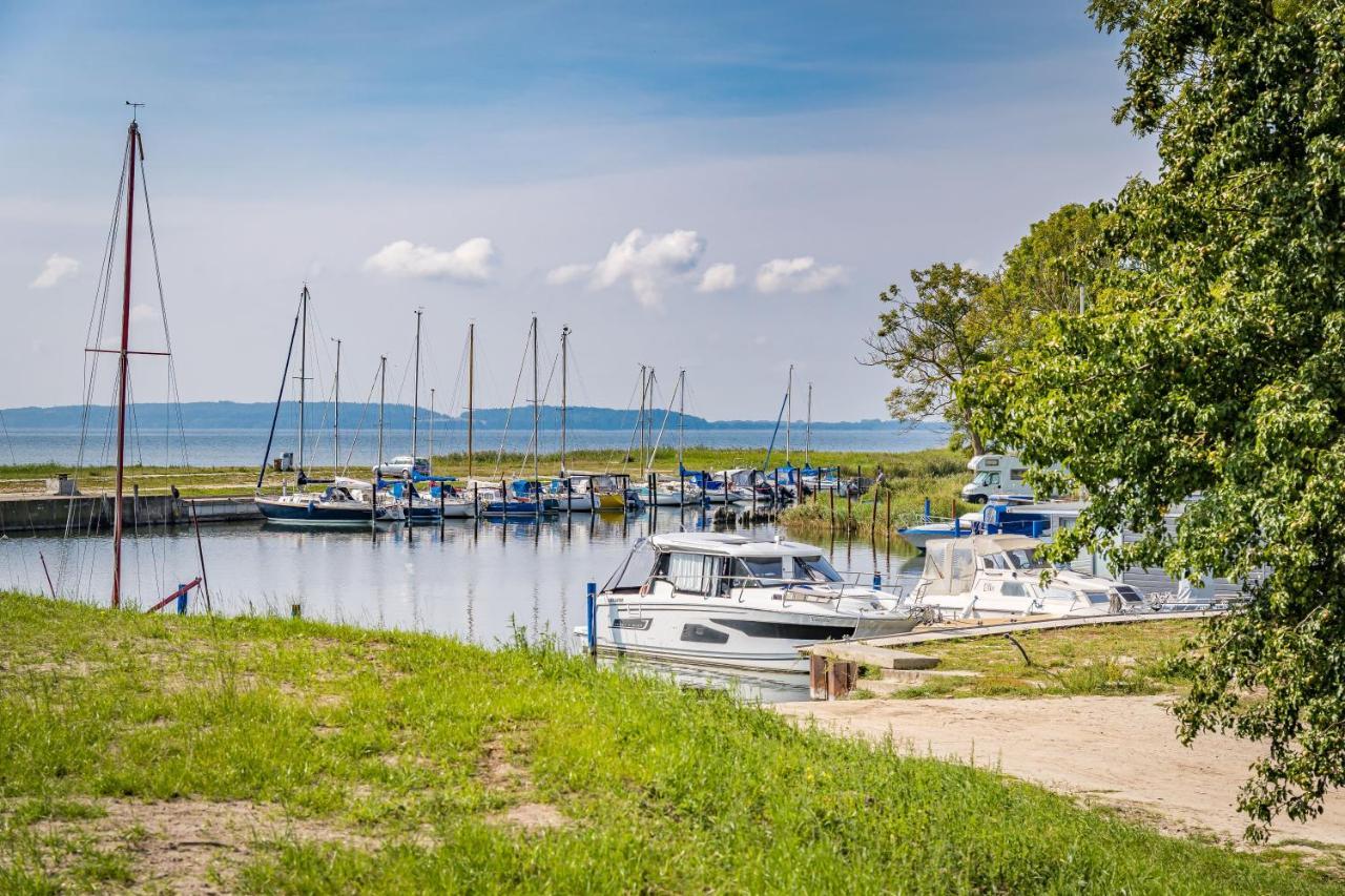 Marina Martinshafen - Beach life Sassnitz Exterior foto